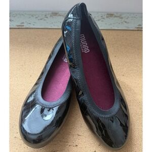 Munro Black Quilted Patent Leather Ballet Flats Women's 8M